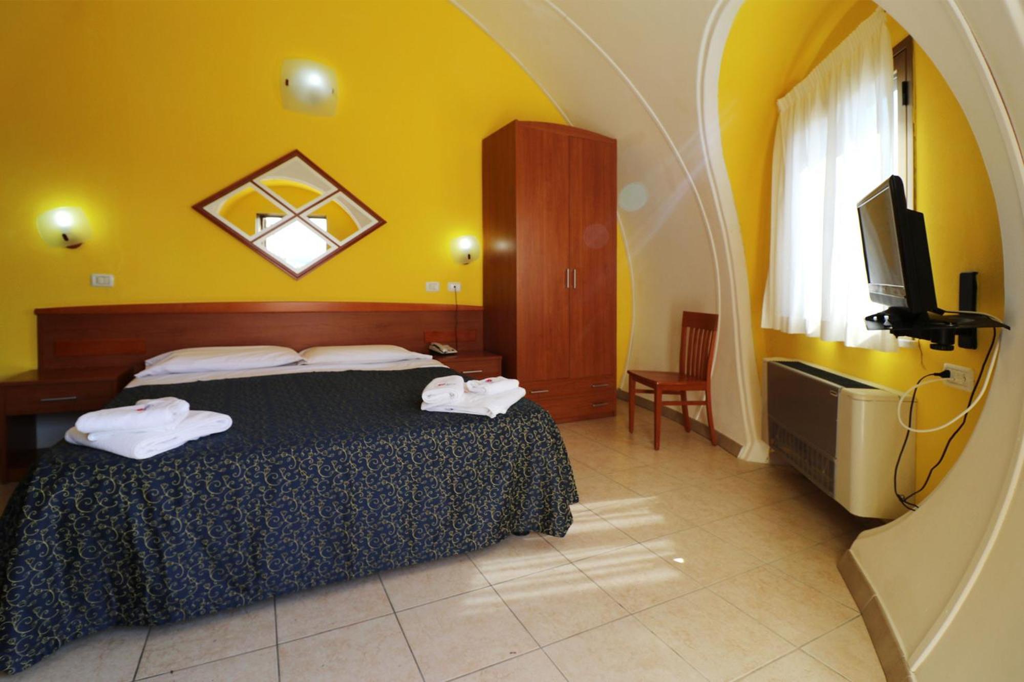 Nirvana Club Village Botricello Zimmer foto
